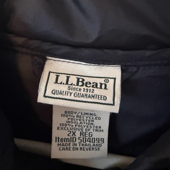 L.L. Bean Women's Black Primaloft Hooded Puffer Coat - 2X - Picture 4 of 4